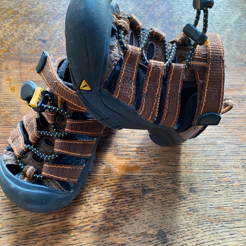 Little boy Keen sandals